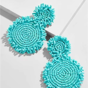 Pendientes de Cuentas Redondas con Diseño Floral - Product Image 1