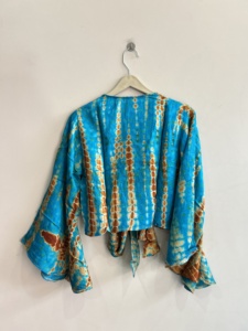 Blusa de seda al por mayor para mujer, top retro de playa con lazo frontal, top cruzado de seda - Product Image 4