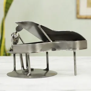Sculpture de Grand Piano en Métal Faite à la Main avec Pianiste, Décoration de Table pour Amateurs de Musique, Idéale pour la Maison, le Bureau, le Studio et les Cadeaux - Product Image 1