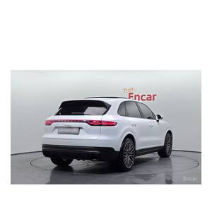 Porsche Cayenne 3.0 2024 con Caja de Cambios Automática, Volante a la Izquierda, Asientos de Cuero, Cámara Trasera - ¡Solo 141,534 Km! - Product Image 2