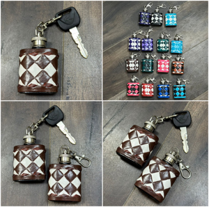 กระติกน้ำพกพาขนาดเล็ก ลายตารางหมากรุกสีดำและสีน้ำตาลสุดหรู พร้อมคลิปหนีบ ขวดพกพาขนาดกะทัดรัด เหมาะสำหรับเป็นของขวัญสำหรับการเดินทางและกิจกรรมกลางแจ้ง - Product Image 3