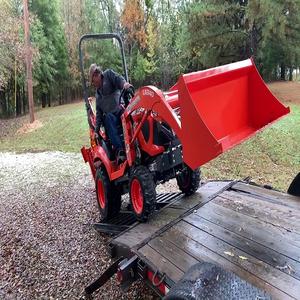 รถแทรกเตอร์ขนาดเล็ก Kubota BX23S พร้อมที่ตักดินด้านหน้าและที่ขุดดินด้านหลัง เครื่องยนต์ดีเซล ขับเคลื่อน 4 ล้อ - Product Image 5