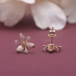 Boucles d'oreilles florales en diamant cultivé en laboratoire certifié IGI en or rose 9 carats |   Boucles d'oreilles élégantes en diamant avec motif floral pour femmes - Product Image 3