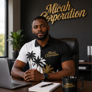Camiseta Polo de Rendimiento Personalizada de Micah Corporation, Diseño en Blanco y Negro, Impresión por Sublimación, Colección 2026 para Hombre - Product Image 4