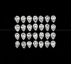 Pierre de mêlée lâche OM GEMS 5.0 x 3.0 mm, taille poire, couleur D, clarté VS, HPHT, cultivée en laboratoire, certifiée IGI, pour la fabrication de bracelets et bijoux - Product Image 1