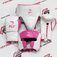 Gants de MMA personnalisés avec logo et couleur sur mesure, antidérapants, de haute qualité, avec poignées, ensemble de boxe professionnel, protège-tête et protège-glandes en cuir véritable
