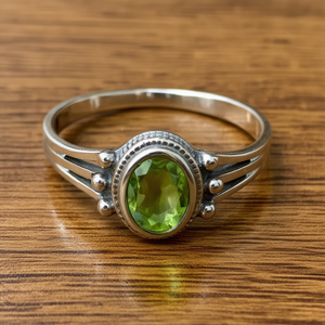 2.8 Grams Fine <b>Peridot</b> <b>Ring</b> - Product Image 3