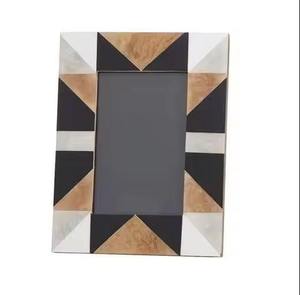 Marco de Fotos Decorativo de Resina |   Regalo Personalizado Hecho a Mano para Decoración del Hogar y la Oficina - Product Image 2