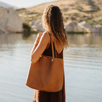 Sac fourre-tout en cuir véritable rustique sur mesure de haute qualité, résistant à l'eau, grande capacité, sac à bandoulière tendance pour femmes, shopping