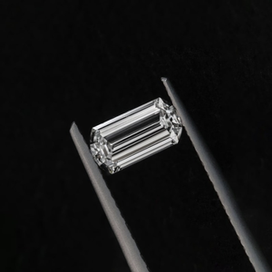 Diamante de lujo de 1 quilate con certificación IGI, VVS, cultivado en laboratorio, corte elegante en forma de I, diamante suelto para la elaboración de colgantes al mejor precio. - Product Image 1