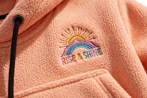 Conjunto Deportivo Unisex de Felpa Gruesa Color Durazno con Estampado Dream Big, Sudadera con Capucha y Pantalones Jogger, Estilo Casual 2 en 1 - Product Image 3