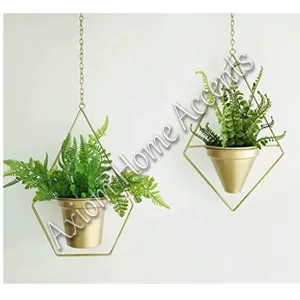 Macetero metálico grande y duradero con superficie mate para uso en interiores y exteriores de Axiom Home Accents, elegante y funcional. - Product Image 3
