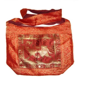 Bolso de Hombro Étnico con Borde de Sari, Bolso de Mano Tradicional Hecho a Mano en India, Bolso Tipo Tote Boho Chic Cultural - Product Image 2
