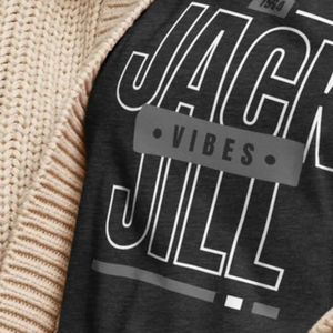 เสื้อยืดลายกราฟิกผู้หญิงทรงหลวม รุ่น Charcoal Ladies พร้อมดีไซน์ตัวอักษรด้านหน้า คอกลม ผ้าฝ้าย แขนสั้น คอลเลคชั่นสตรีทแวร์ - Product Image 6