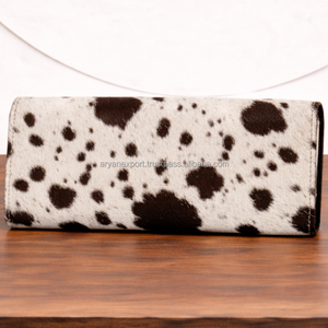 กระเป๋าสตางค์หนังแท้ลายดอกทานตะวันแกะสลักด้วยมือสำหรับผู้หญิง กระเป๋าคลัทช์หนังวัวลายขนสัตว์ กระเป๋าสตางค์ยาวสไตล์คาวเกิร์ล กระเป๋าคลัทช์ลายดอกไม้แบบวินเทจ - Product Image 4