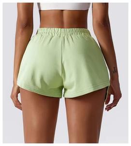 Shorts de yoga sans couture taille haute pour femme, coupe régulière, compression, course, fitness, gym, effet délavé, personnalisables en gros (ODM) - Product Image 3