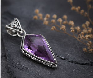 Colgante de Plata de Ley 925 con Amatista Natural, Hecho a Mano, Collar con Piedra Preciosa, Cristal Morado, Joyería Boho, Estilo Vintage - Product Image 2