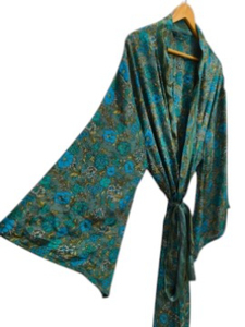Robe de mariée en soie longueur cheville, multicolore, vêtement de nuit, kimono indien vintage en soie de sari recyclée - Product Image 6