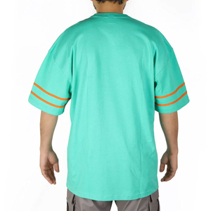เสื้อยืดโอเวอร์ไซส์ลายทางวินเทจสำหรับผู้ชาย ผ้าคอตตอนหนานุ่ม ทรงหลวม สไตล์สตรีทแวร์ แขนเสื้อลายทางแบบเรโทร เสื้อยืดโอเวอร์ไซส์ลายทาง - Product Image 6
