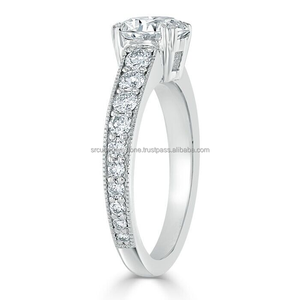 Bague de fiançailles personnalisée VVS Moissanite en diamant plaqué or de luxe taille ronde pour homme pour mariage ou cadeau - Product Image 4