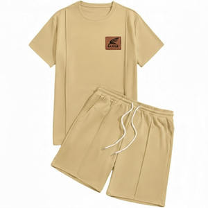 Ensemble de vêtements pour homme sur mesure en coton et fibre de bambou respirant et à séchage rapide, composé d'un t-shirt et d'un short - Product Image 2