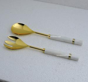 ชุดช้อนสลัดโลหะทองเหลืองคุณภาพเยี่ยม 2 ชิ้น พร้อมด้ามจับเรซิ่นไม้ - Product Image 5