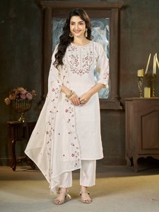 Conjunto Tradicional de Kurti, Pantalón y Dupatta de Algodón con Bordado para Mujer, Ropa Casual para Todas las Temporadas, Estilo India-Pakistán - Product Image 1