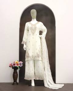 Traje Anarkali Blanco Bordado para Mujer con Dupatta, Corte Holgado, Largo hasta el Tobillo, Atuendo Tradicional Indio-Pakistaní - Product Image 2
