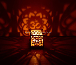 เชิงเทียนฝังกระดูกแบบฝังทีไลท์หรูหราเชิงเทียนไม้มะม่วงสำหรับตกแต่งภายในโรงแรมคริสต์มาสงานแต่งงานที่หรูหรา - Product Image 1