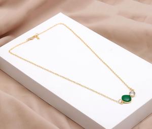 Collier avec pendentif carré en onyx vert fait main, chaîne en argent sterling 925 plaqué or 18 carats - Product Image 3