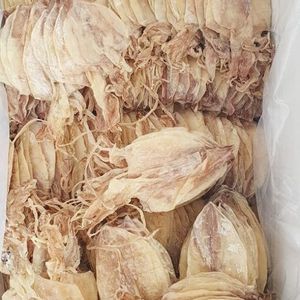 Produit phare : Calamar séché durable, pur et bien traité, idéal pour les soupes et les apéritifs – Fournisseur de fruits de mer de haute qualité - Product Image 5