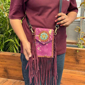 Nouveau à la mode 2025 cheveux sur cuir de vachette métallique frange bandoulière Mini sac pour femmes en cuir véritable Concho cellule Mobile sacs à main - Product Image 2