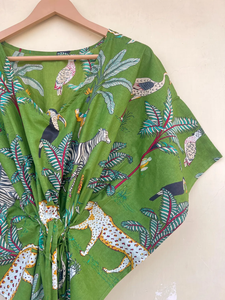 Caftan en coton Kaftan floral indien Caftan long Robe pour les mamans Vêtements de nuit pour couvrir la plage Kaftan indien Robe Maxi - Product Image 4