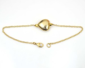 Bracelet chaîne avec pendentif cœur en or pour femmes, bijoux classiques à porter tous les jours - Product Image 2