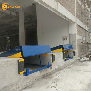 Plataforma Niveladora Hidráulica Fija Estándar de 6t para Carga de Camiones en Logística de Fábrica - Product Image 2