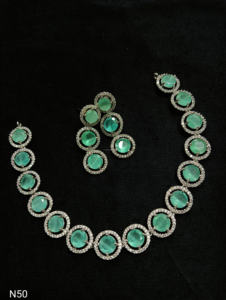 Ensemble de bijoux de mariée en diamant américain classique Collier et boucles d'oreilles en deux pièces pour mariage Style classique à la mode - Product Image 5