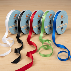 Ruban de satin rouge double face de 6 mm en gros pour paniers-cadeaux, arrangements floraux, étiquettes cadeaux, couture, nœuds pour cheveux, décorations festives et rouleaux de décoration - Product Image 5