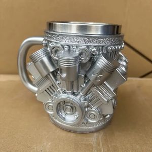 Mug isotherme en acier inoxydable robuste à double paroi, design moteur V6/V8, avec poignée antidérapante, style automobile vintage, pour bière - Product Image 6
