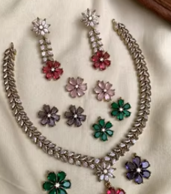 Maravilloso collar de estilo floral de calidad exquisita con pendientes con collar de Acabado plateado Ser para boda para mujer - Product Image 2