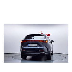 Lexus NX Premium 2024 con Volante a la Izquierda, Asientos de Cuero, Cámara Trasera, Techo Corredizo, Pantalla Táctil, 29,381 km - Product Image 4