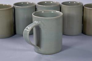 Taza de Cerámica Clásica con Acabado Liso y Brillante, Estructura de Pared Recta, Asa Cómoda, Retención de Calor, Diseño para el Uso Diario - Product Image 4