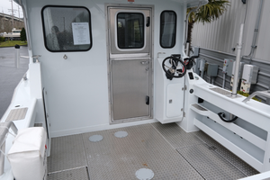 2024 H-e-w-e-s-c-r-a-f-t 270 P-a-c-i-f-i-c E-x-p-l-o-r-e-r - Product Image 3