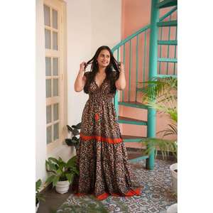 Vestido Maxi Holgado de Punto con Estampado Floral Gótico Bohemio para Mujer, Cuello en V, Manga Corta, Cintura Natural, Precio Más Bajo - Product Image 3