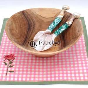 Cuillère de service élégante en nacre incrustée, faite à la main, par Tradebyd - Product Image 1