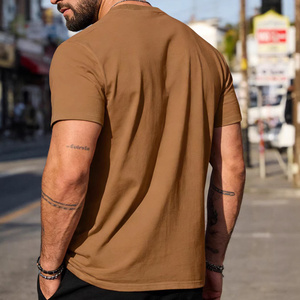 T-shirt en coton uni à manches courtes et col rond pour homme, coupe ajustée, décontracté, respirant, en jersey tricoté, longueur standard, design uni teint - Product Image 6