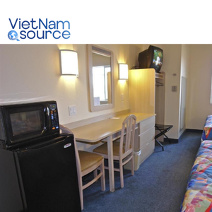 Meubles d'hôtel en bois OEM personnalisables pour Motel 6 | Durables, abordables et OEM disponibles pour les meubles d'hôtel de l'usine - Product Image 4