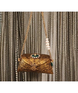 Pochette de soirée dorée en laiton plaqué or, forme personnalisée, polie traditionnelle, cadeau de mariage F S International - Product Image 1
