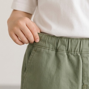 Shorts d'été pour garçons en sergé kaki, coupe large, décontractés, confortables, 100% coton tissé, taille élastique - Product Image 4