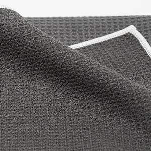 ผ้าเช็ดตัวโยคะไมโครไฟเบอร์ EOB เป็นมิตรกับสิ่งแวดล้อม ขนาดเท่าเสื่อโยคะ ซึมซับน้ำได้ดีเยี่ยม กันลื่น ป้องกันการบาดเจ็บ ผ้าเช็ดตัวโยคะบิครามที่ดีที่สุด สำหรับเล่นกีฬา - Product Image 1