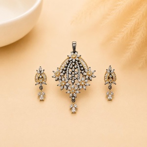 Conjunto de Collar y Pendientes de Moda Étnica con Diamantes Blancos CZ, Corte Princesa, Chapado en Oro, Latón, Certificado IGI, Joyería Nupcial para Boda - Product Image 1